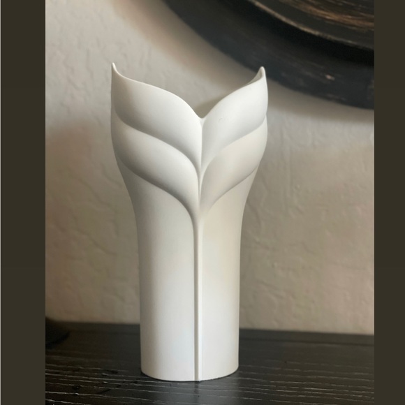 Cala Lily Rosenthal White Bisque Flower Vase Studio-Linie Germany by Uta Feyl - Picture 2 of 7